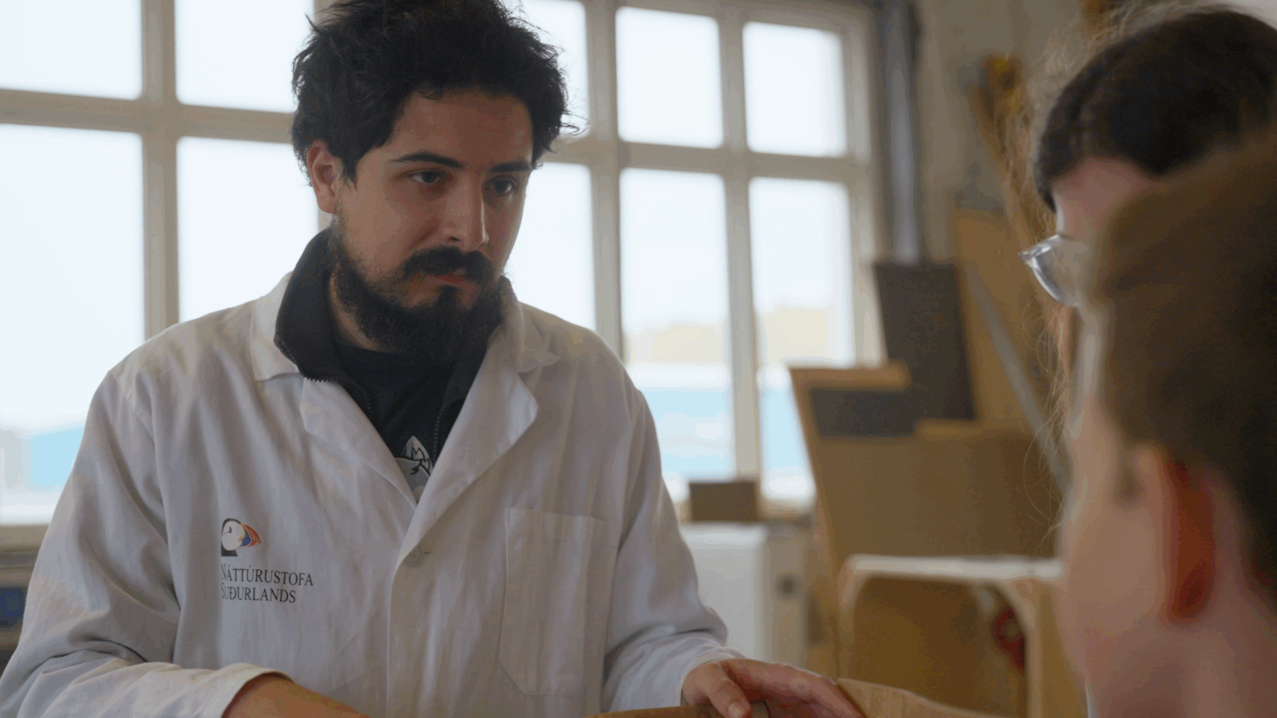 Lucas Canas studies puffins in Iceland.